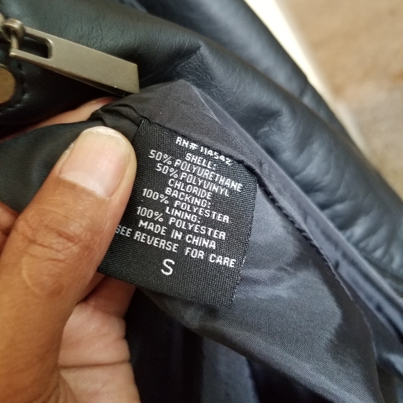 Jacket - Picture 3 of 4